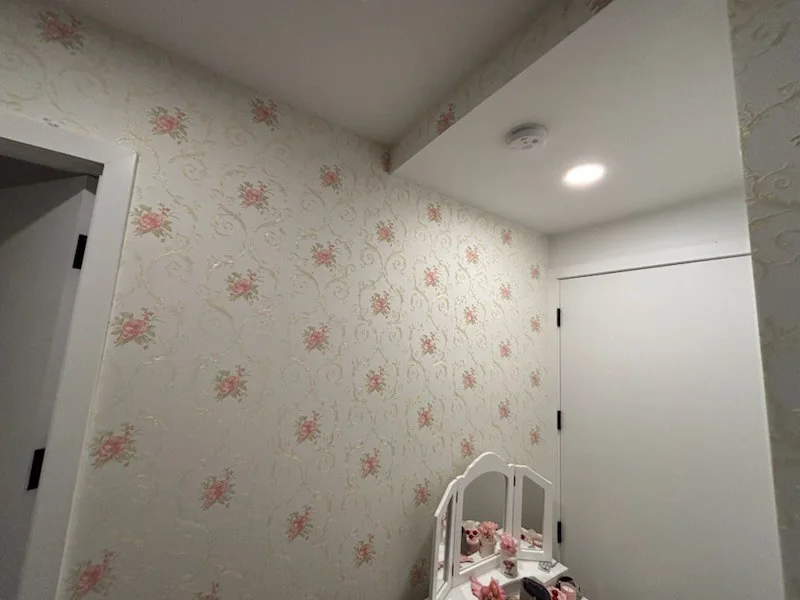 Historic Home Wallpaper in Dallas TX